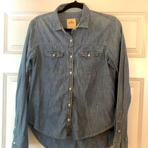 Women’s Hollister Demin Shirt - Size: Small